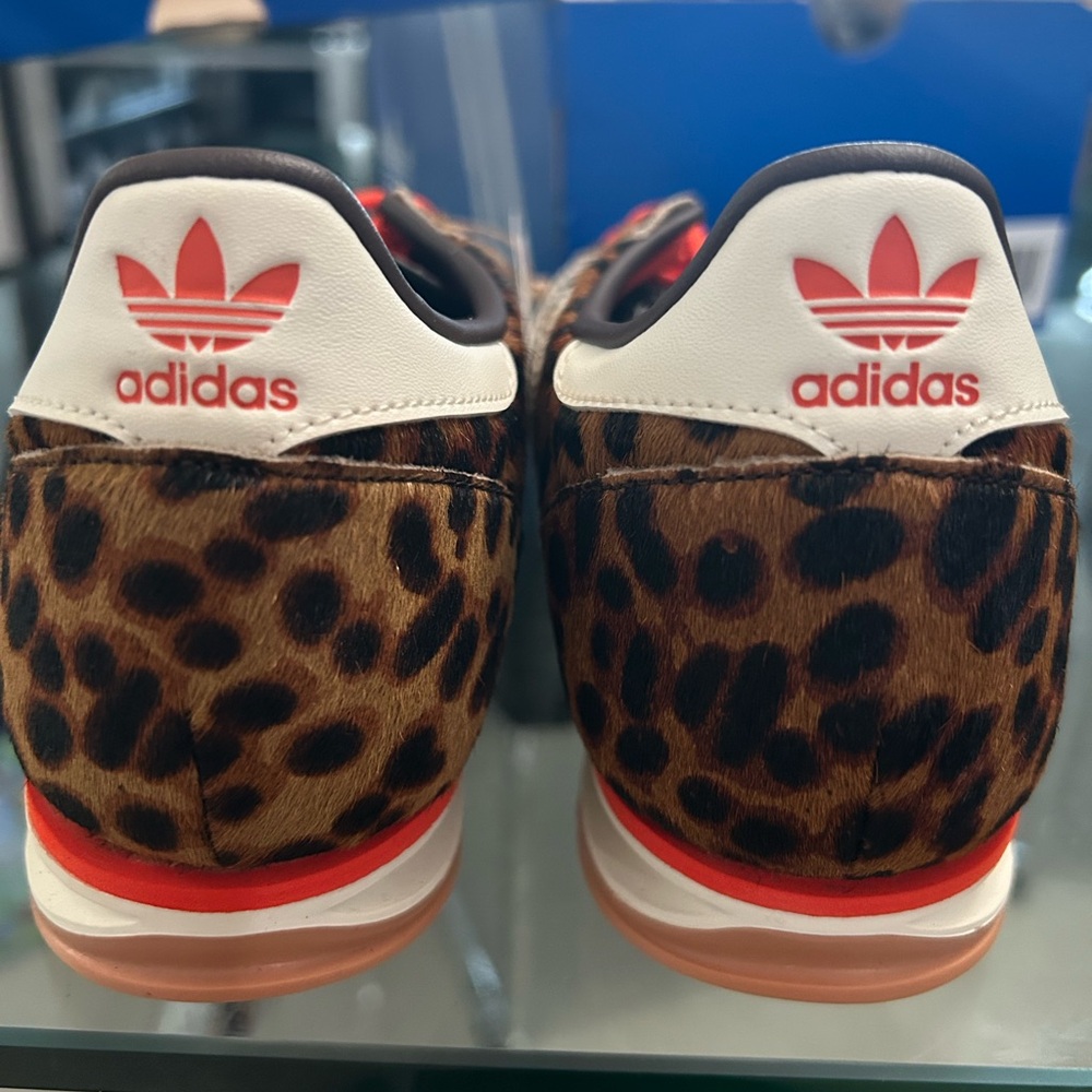 Adidas Women's leopard SL 72 OG SHOES - Picture 3 of 10
